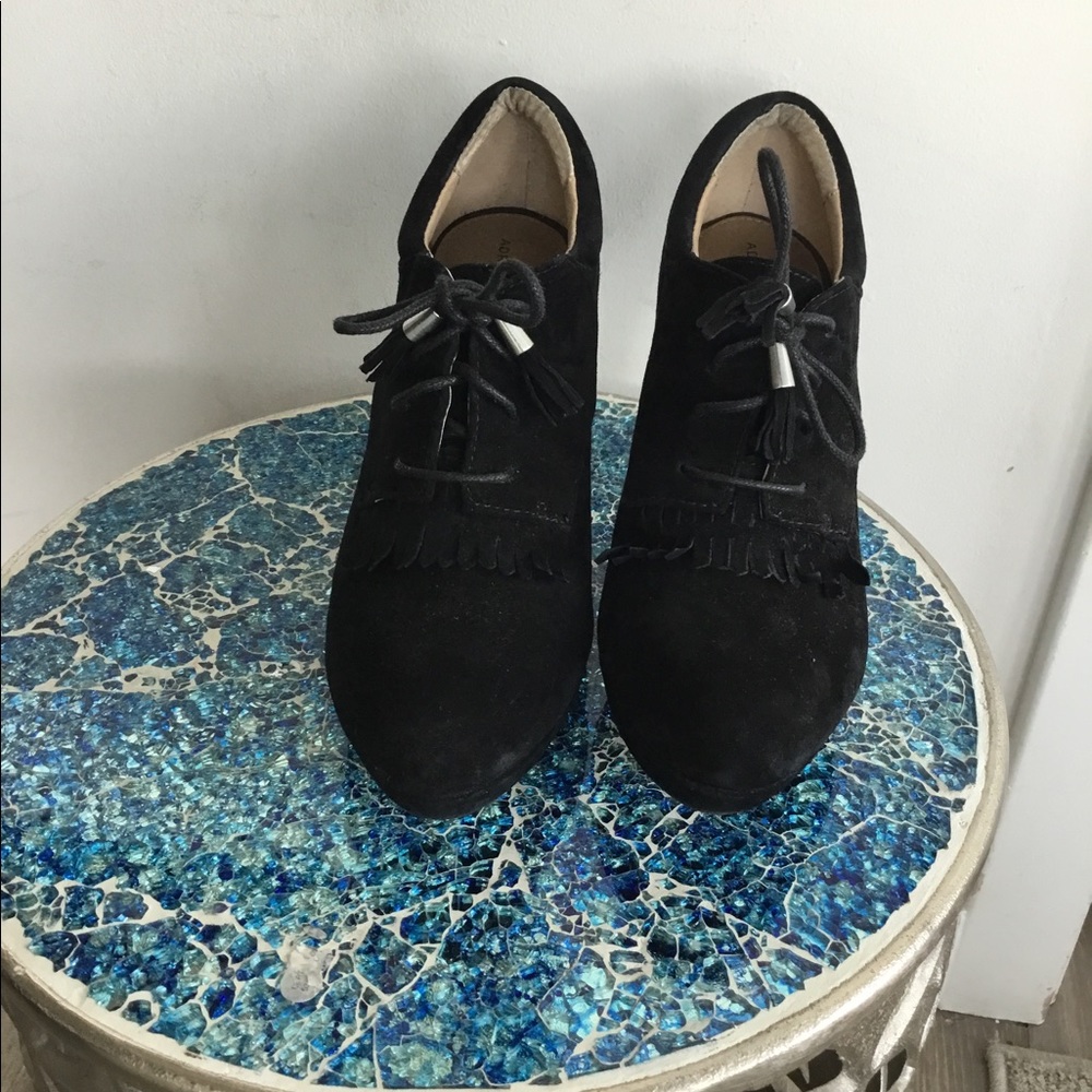 Andrienne Vittadini  Pisa Black Suede  Shoe Size 7.5 $50